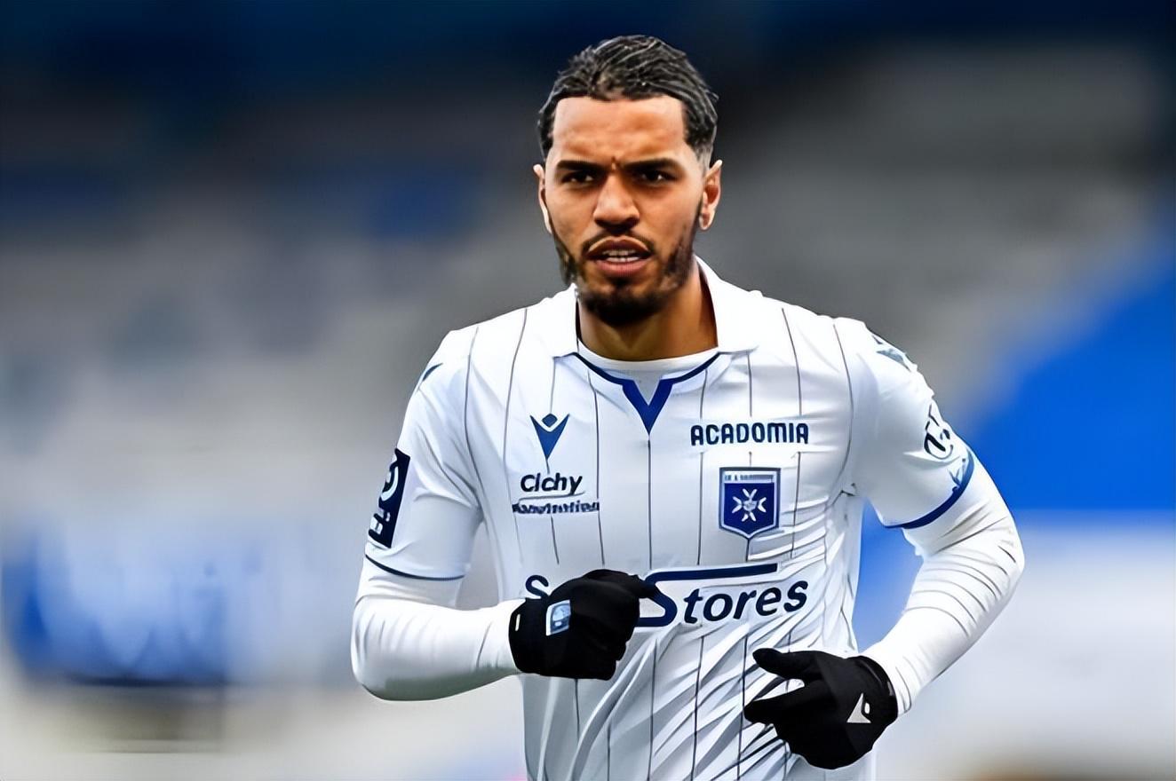 华体会登录-瓦科上赛季在鲁能进球如麻!本赛季续约后却至今未破门,引发热议